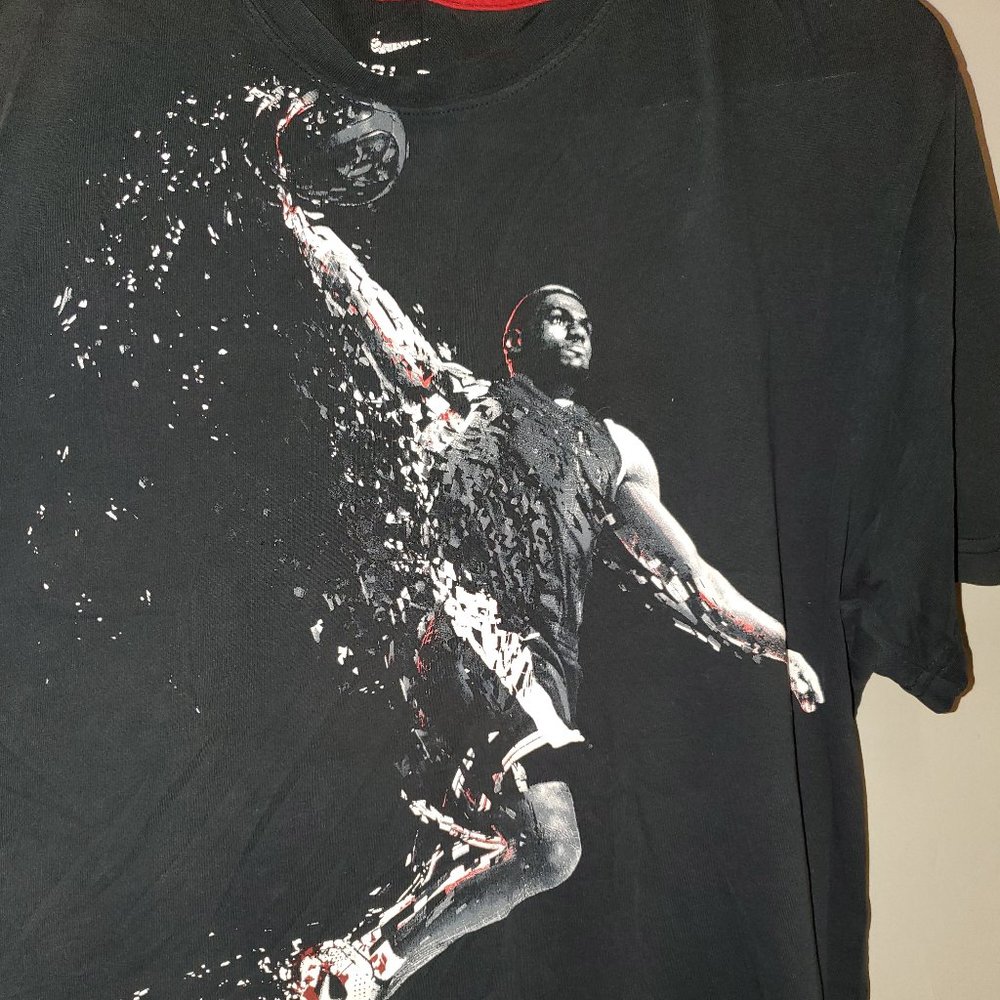 Men's Nike dri-fit shirt